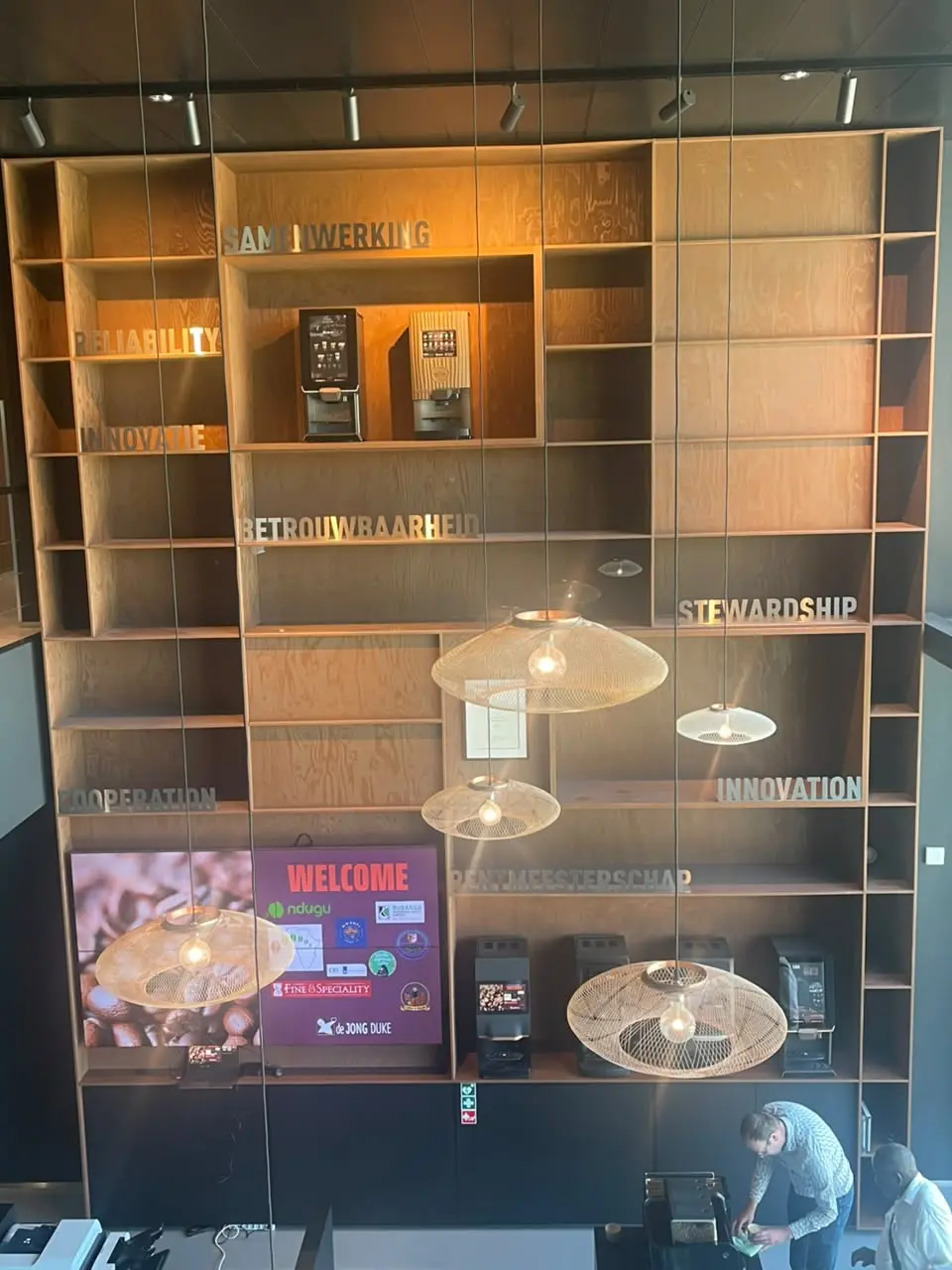 Inside de Jong DUKE